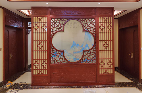 襄城会所室内装修中式仿古实木屏风隔断展示